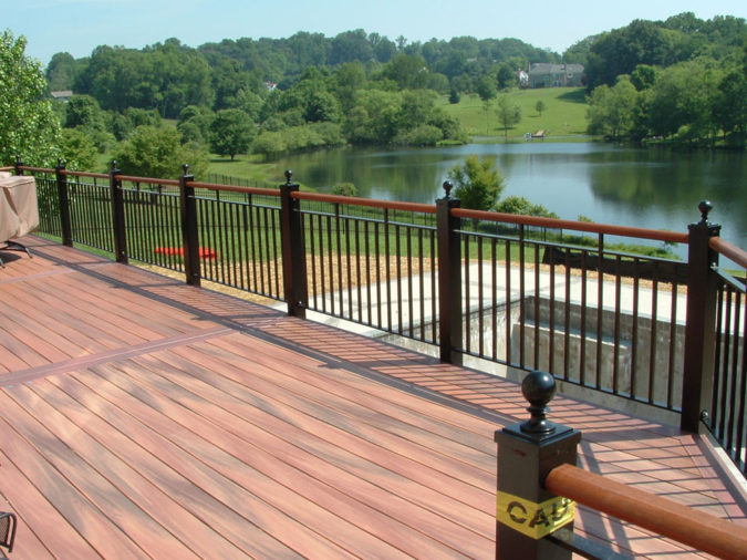 house-deck-railing-675x506 4 Simple Steps to Increase the Value of the House with Deck Railing Project Ideas
