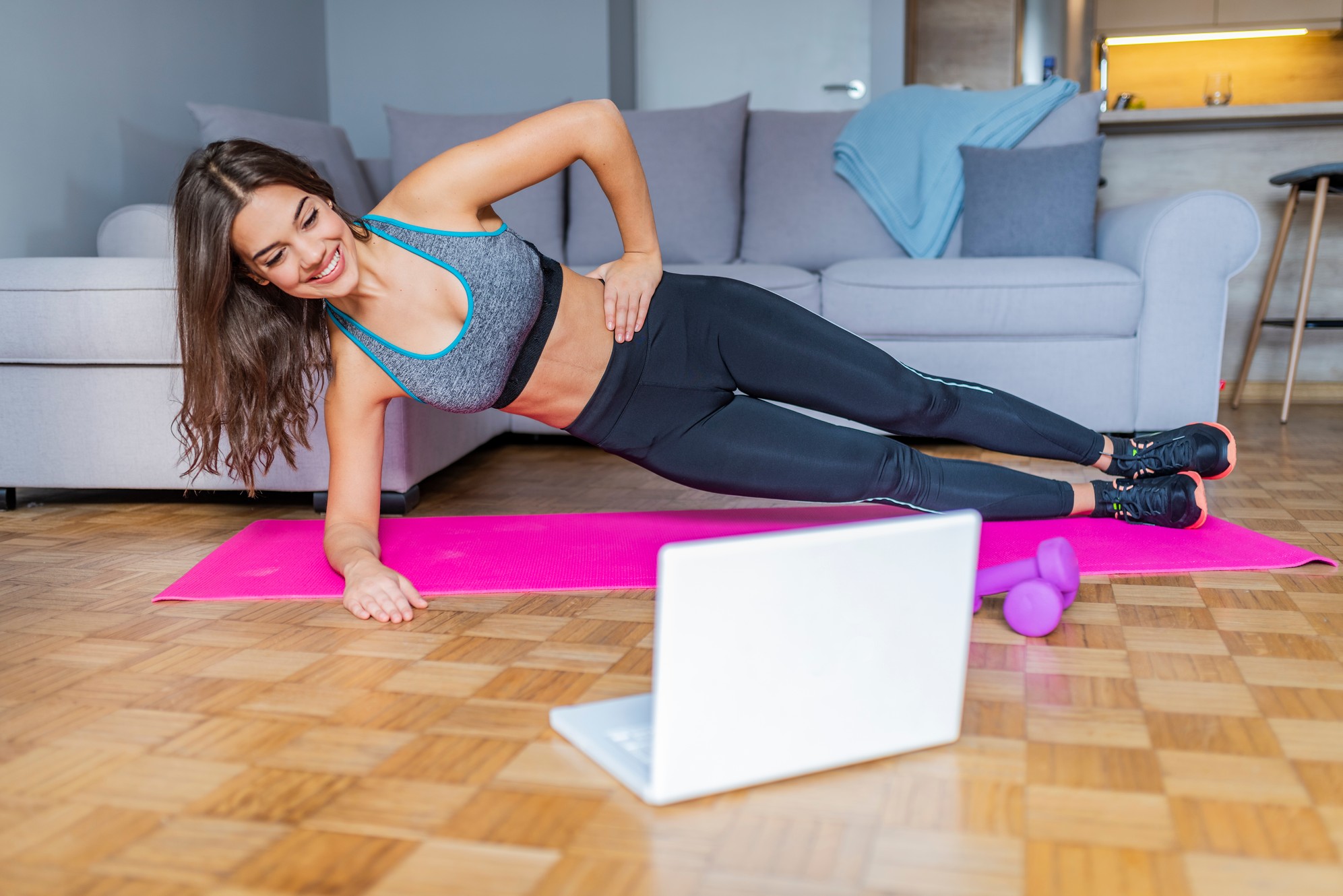 online-exercise Top 7 Women Fitness Apps to Lose Weight Easily