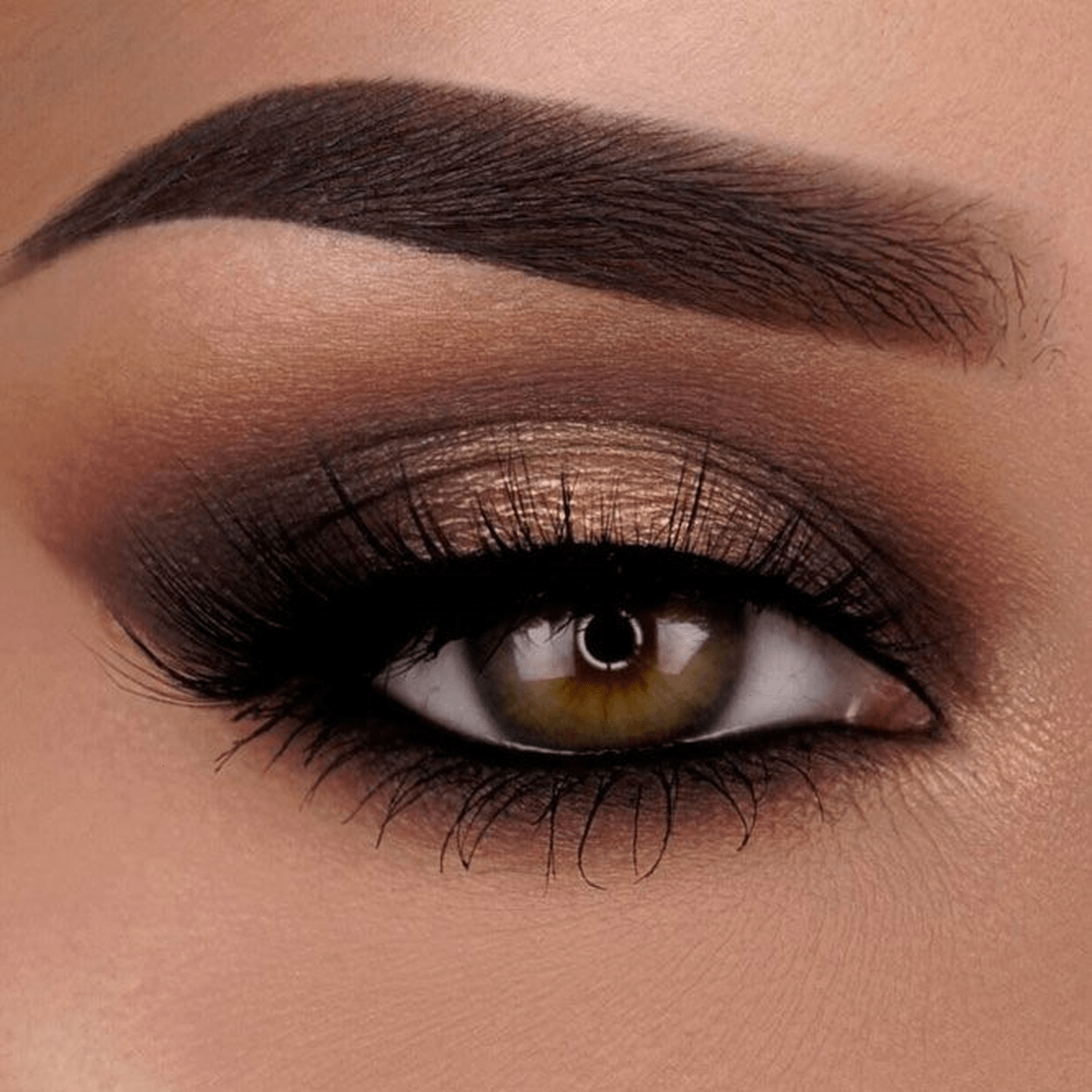 Basic-Smokey-Eye 60+ Hottest Smokey Eye Makeup Looks in 2022