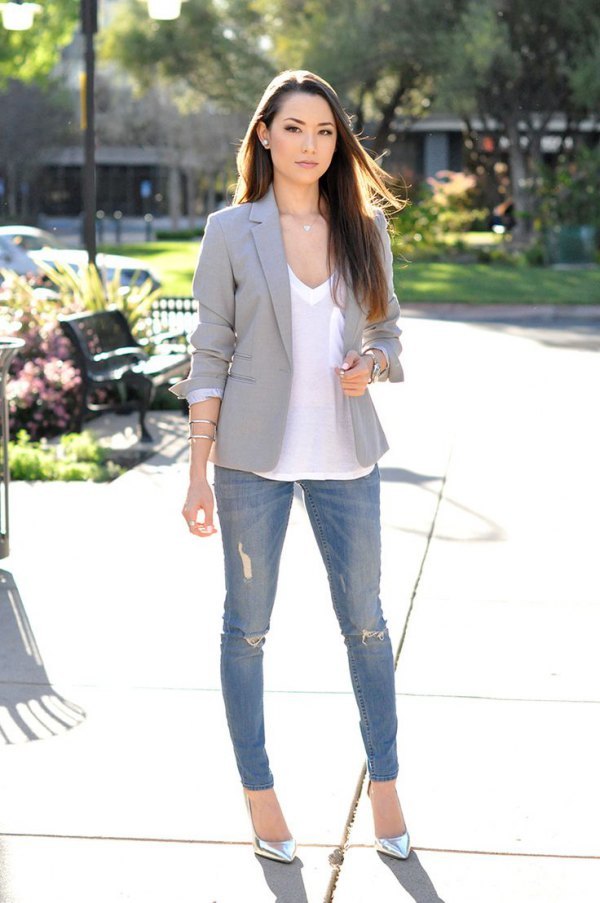 Blazer and Jeans. 120+ Fashion Trends and Looks for College Students - 3