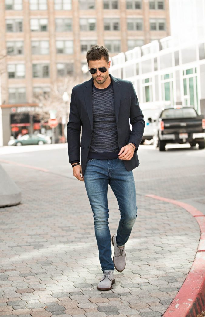 Blazer and T shirt. 120+ Fashion Trends and Looks for College Students - 3