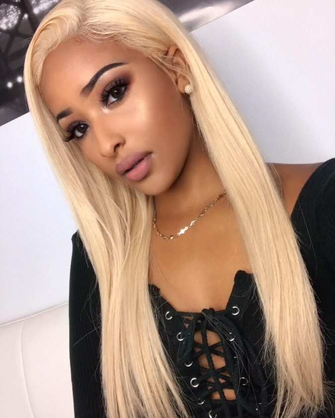 Bleached Yellow Blonde 6 +35 Hottest Hair Color Trends for Dark-Skinned Women - 27