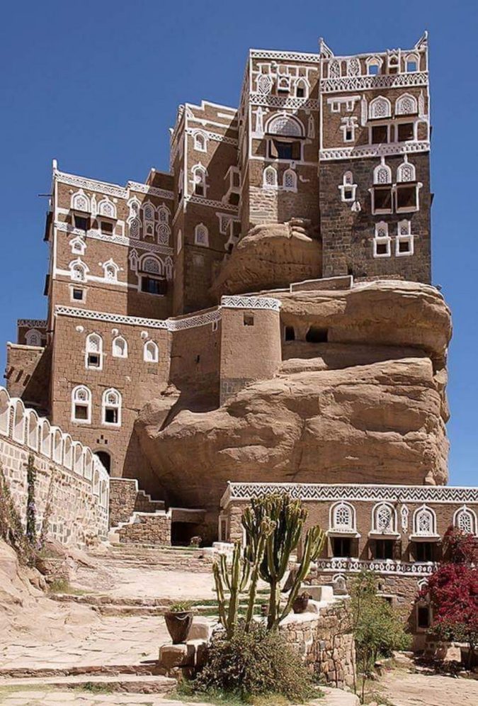 Dar al hajar 3 Top 25 Strangest Houses around the World - 51