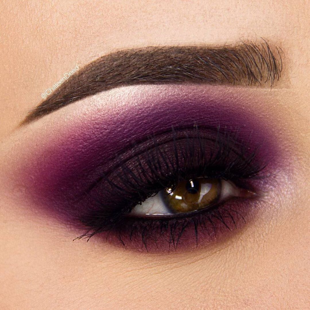 Dark outlined Purple Color Smokey Eyes 5 60+ Hottest Smokey Eye Makeup Looks - 30