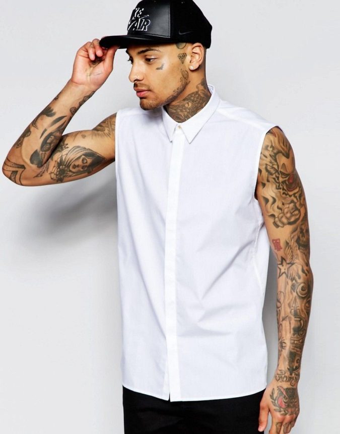 120+ Fashion Trends and Looks for College Students 5 Going sleeveless 120+ Fashion Trends and Looks for College Students - 5