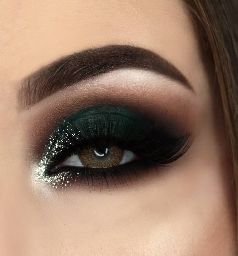 Green-black-smokey-eyes.-1 60+ Hottest Smokey Eye Makeup Looks in 2022