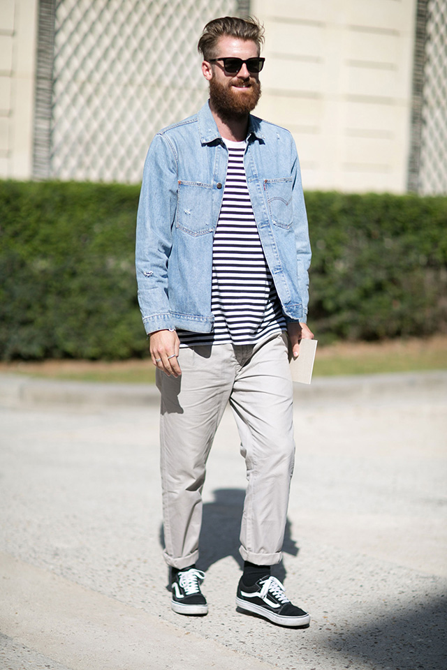 120+ Fashion Trends and Looks for College Students 2 Jean top T shirt and trousers. 3 120+ Fashion Trends and Looks for College Students - 2