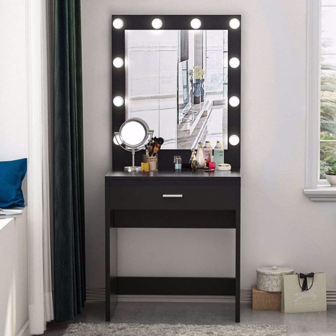 Lighted mirror vanity table Hottest 50+ Stylish Makeup Vanity Ideas - 47