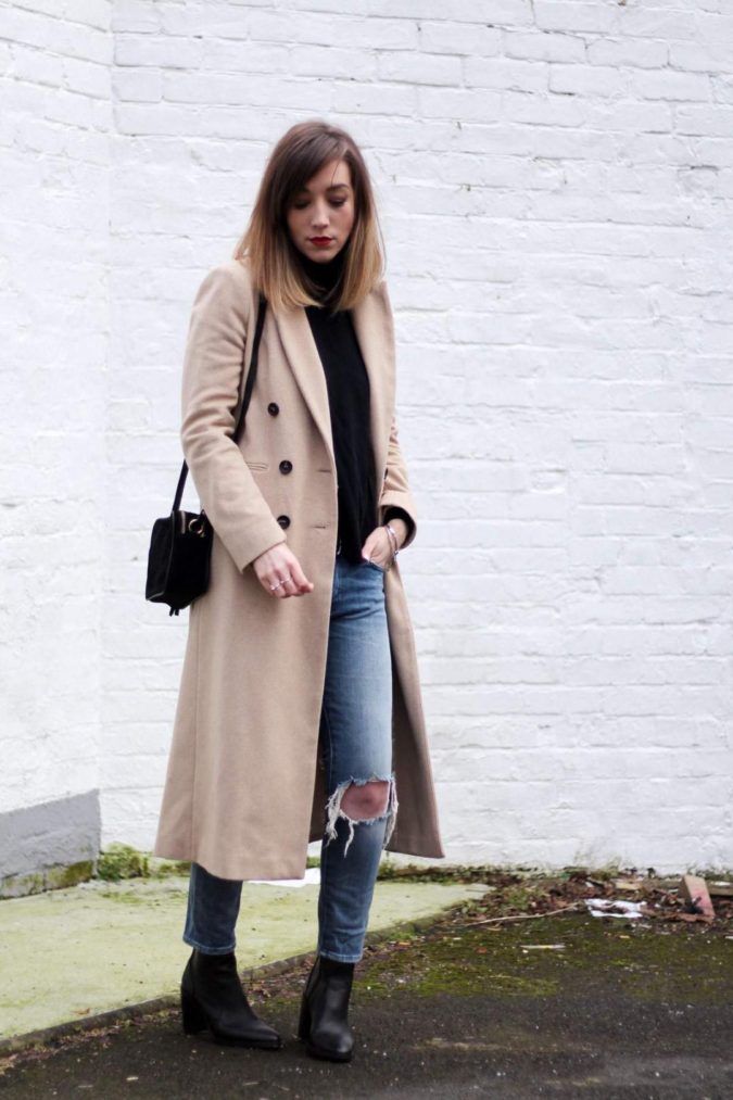 Long jacket boots and jeans 120+ Fashion Trends and Looks for College Students - 3