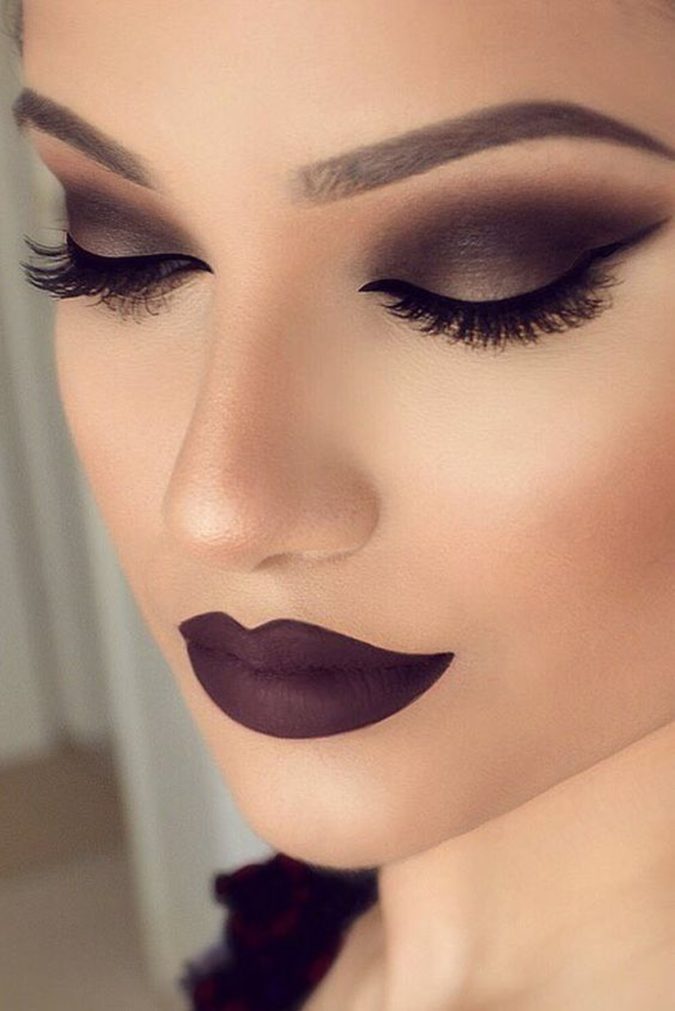 Mauve-Blend-With-Dramatic-Flick-675x1011 60+ Hottest Smokey Eye Makeup Looks in 2022
