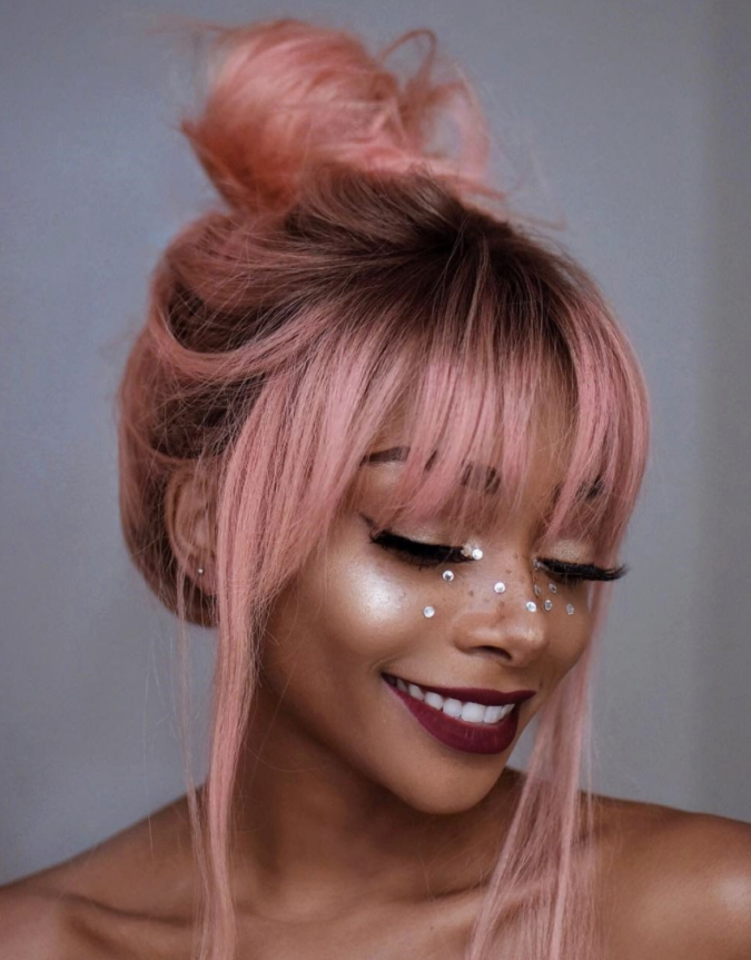 Peachy Pink +35 Hottest Hair Color Trends for Dark-Skinned Women - 19