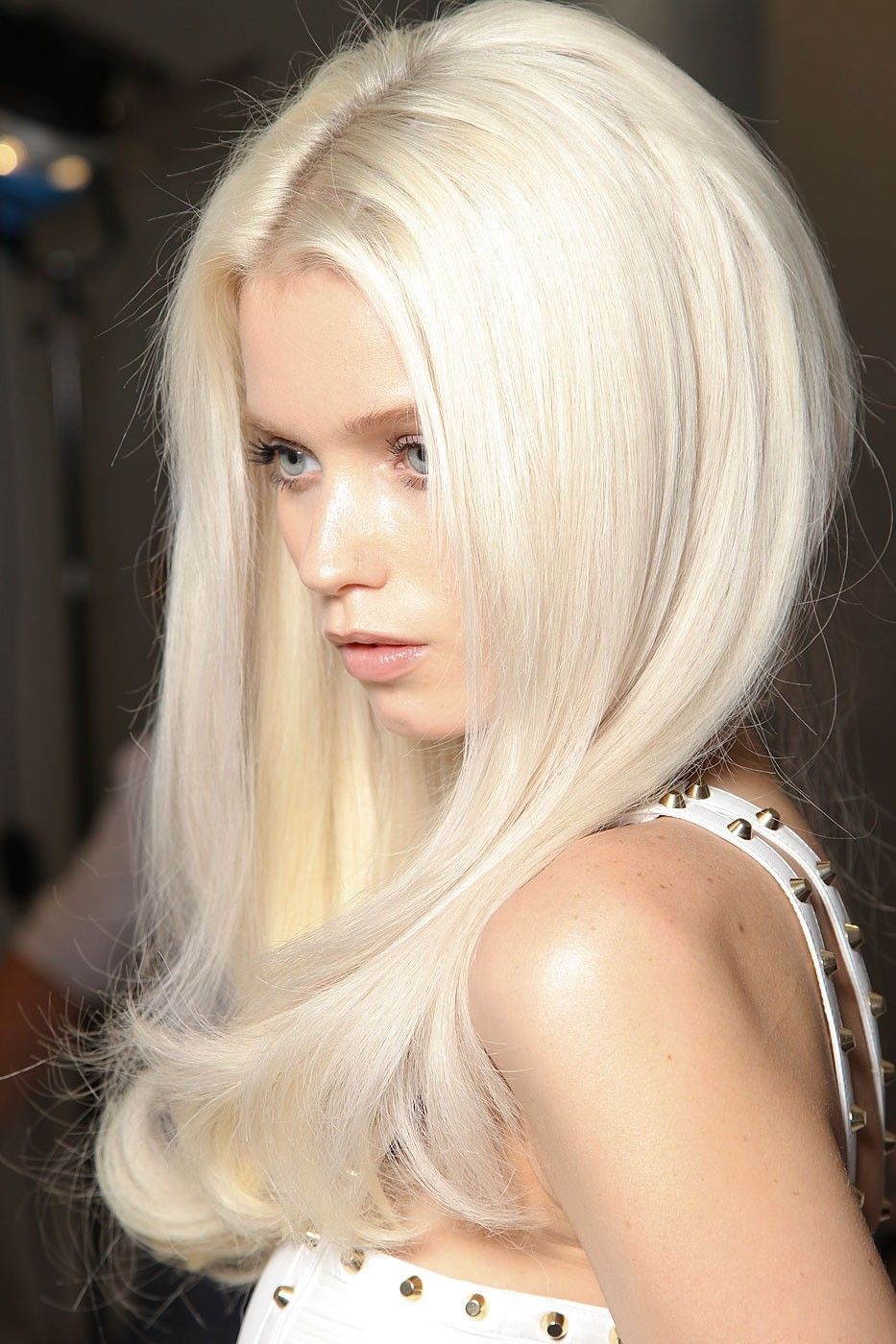 Platinum-Blonde. Top 10 Hair Color Trends for Blonde Women in 2022