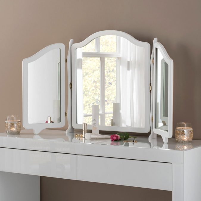 Three mirror vanity 1 Hottest 50+ Stylish Makeup Vanity Ideas - 33