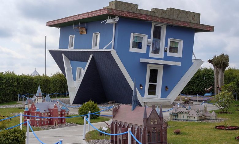 Upside Down House Top 25 Strangest Houses around the World - The Craziest Houses 1