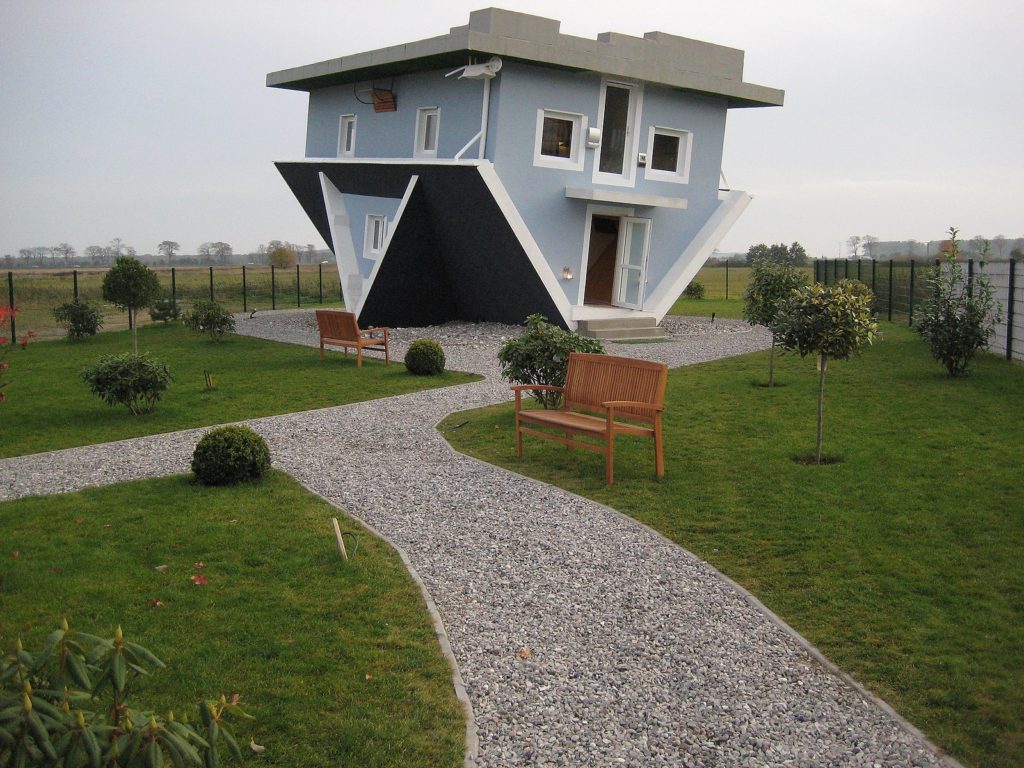 Upside Down House. Top 25 Strangest Houses around the World - 12