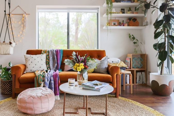 Vintage-bohemian-living-room-675x450 70+ Hottest Colorful Living Room Decorating Ideas in 2022