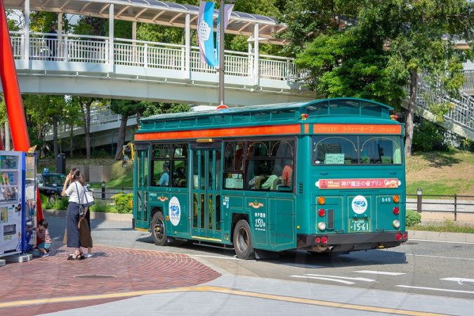 5 Things You Should Absolutely Do While Traveling 6 tourist public transport 5 Things You Should Absolutely Do While Traveling - 6