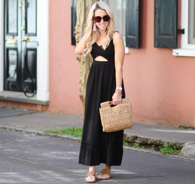 Breezy maxi dress. 2 140 First-Date Outfit Ideas That Make You Special - 12