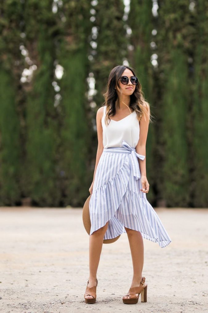 140 First-Date Outfit Ideas That Make You Special 17 Camisole and a skirt 1 140 First-Date Outfit Ideas That Make You Special - 17