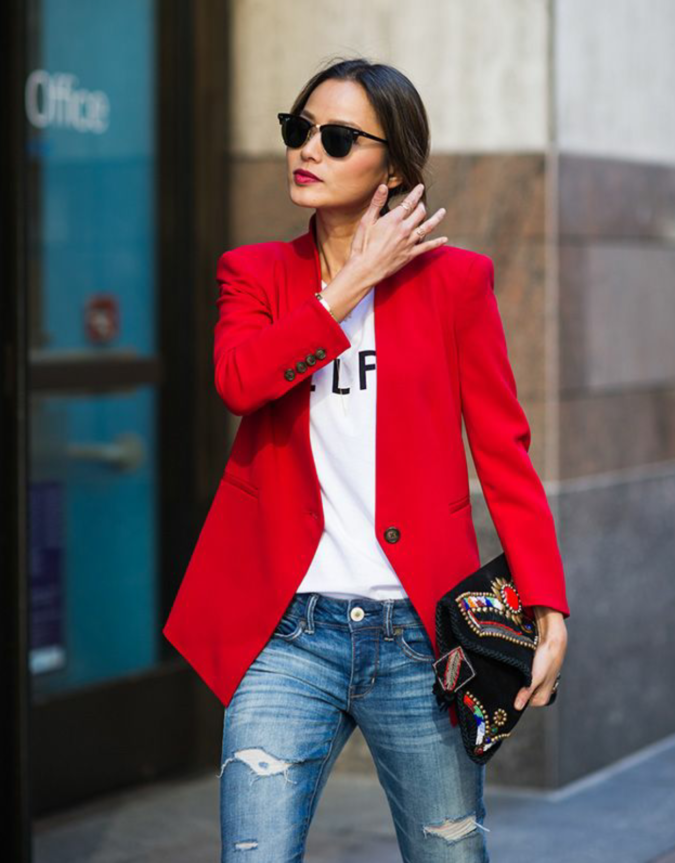 Casual jacket. 140 First-Date Outfit Ideas That Make You Special - 38