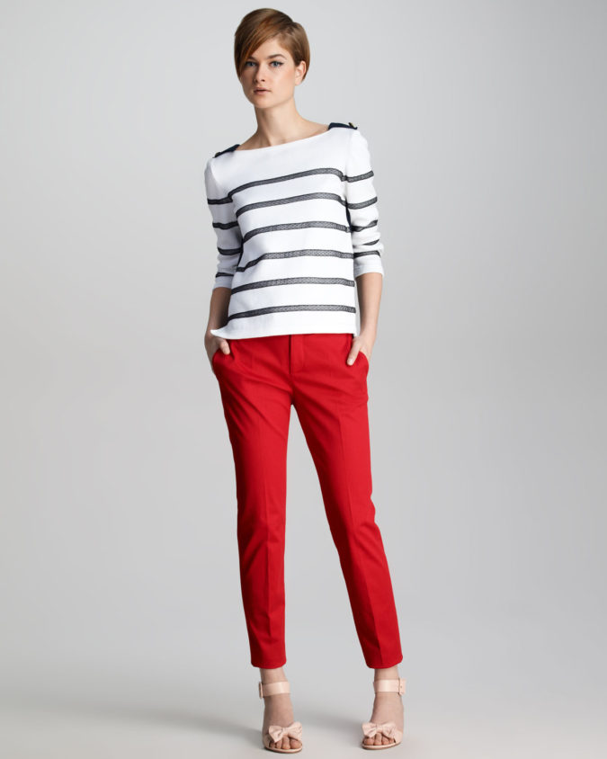 140 First-Date Outfit Ideas That Make You Special 6 Colored pants 140 First-Date Outfit Ideas That Make You Special - 6