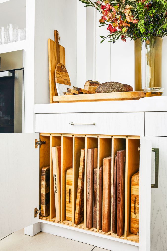 Creating cutting board slots 100+ Smartest Storage Ideas for Small Kitchens - 19