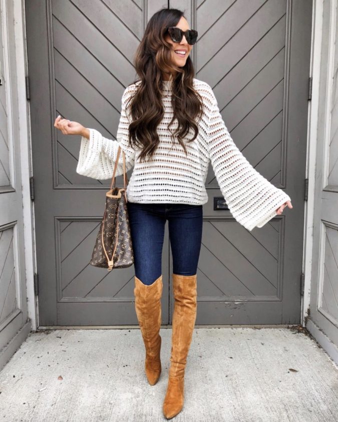 Denim jeans.. 140 First-Date Outfit Ideas That Make You Special - 24