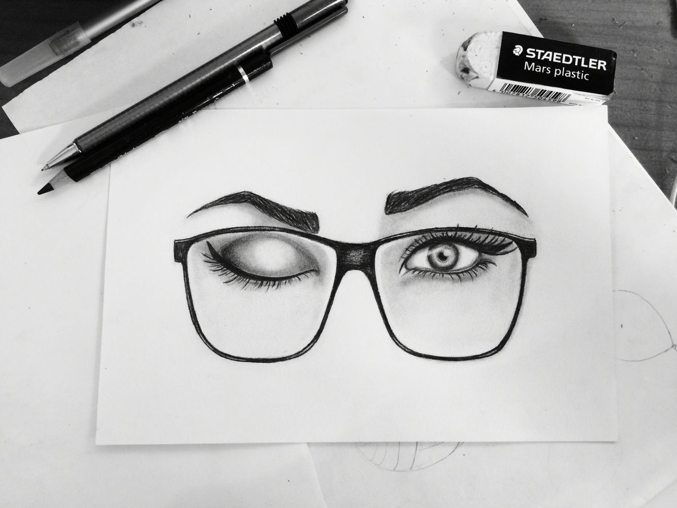Eye glasses. Top 10 Easiest Things to Draw - 6