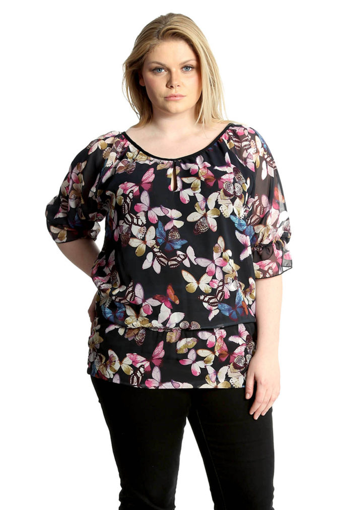 115+ Elegant Work Outfit Ideas for Plus Size Ladies 1 Floral print shirts 115+ Elegant Work Outfit Ideas for Plus Size Ladies - 1