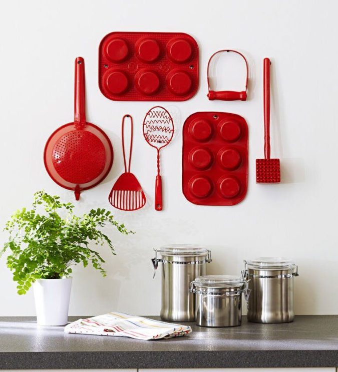 Grouping by color 100+ Smartest Storage Ideas for Small Kitchens - 44