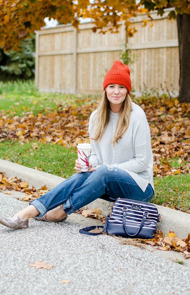 Knit sweater cap and jeans. 1 140+ Lovely Women's Outfit Ideas for Winter - 66