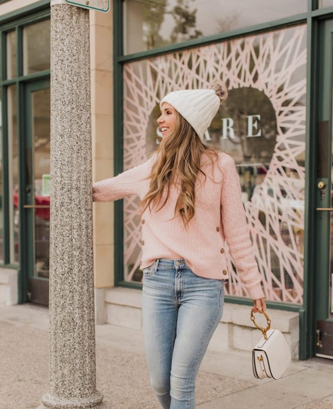 140+ Lovely Women's Outfit Ideas for Winter 67 Knit sweater cap and jeans.. 1 140+ Lovely Women's Outfit Ideas for Winter - 67