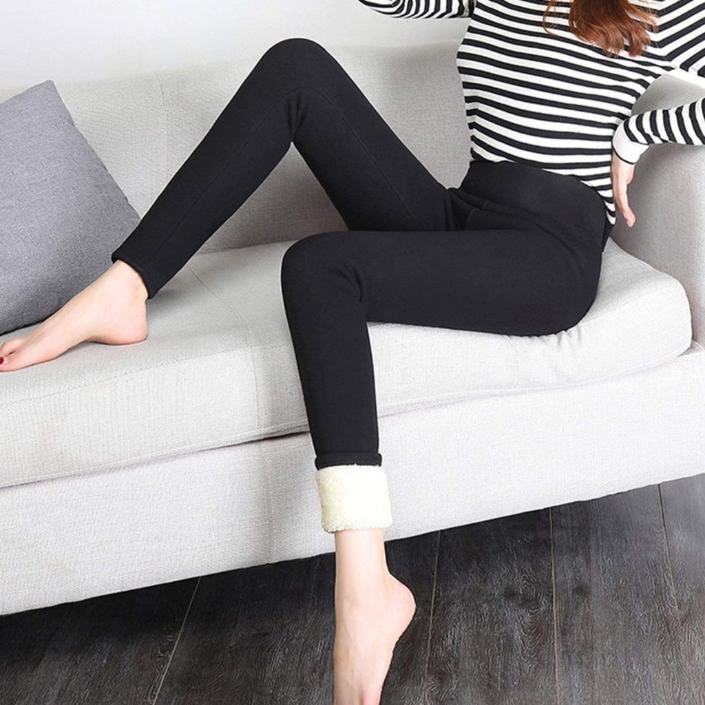 140+ Lovely Women's Outfit Ideas for Winter 37 Legging 140+ Lovely Women's Outfit Ideas for Winter - 37