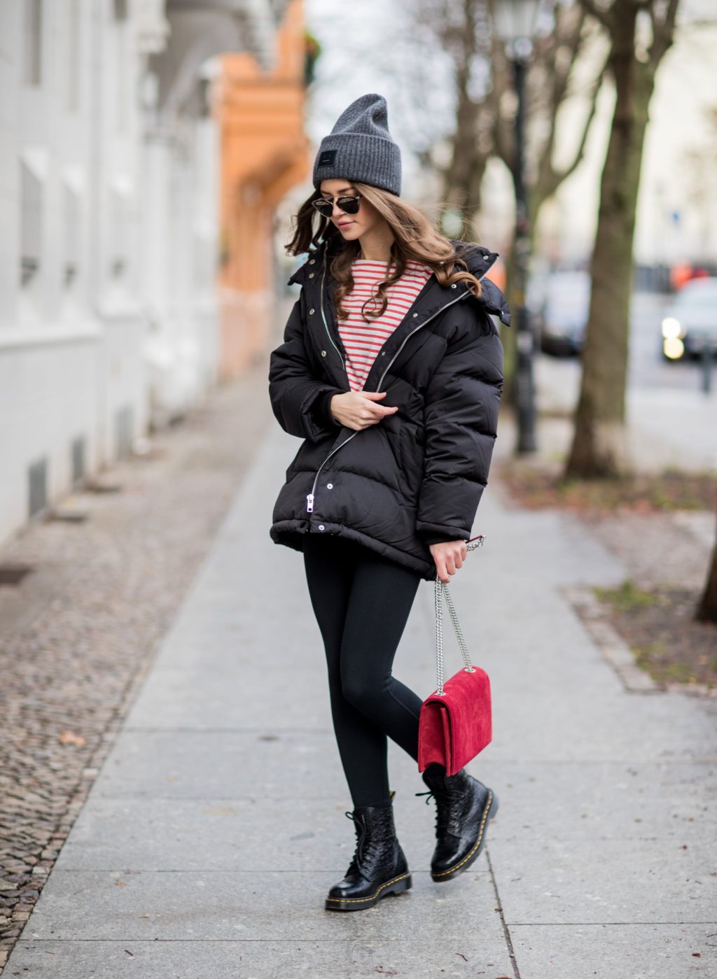 140+ Lovely Women's Outfit Ideas for Winter 39 Legging 2 140+ Lovely Women's Outfit Ideas for Winter - 39