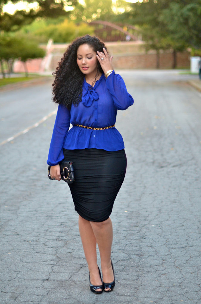 Long-sleeve-blouse-and-skirt-1-675x1019 115+ Elegant Work Outfit Ideas for Plus Size Ladies