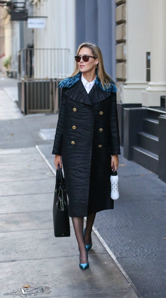 140+ Lovely Women's Outfit Ideas for Winter 24 Navy overcoats. 2 140+ Lovely Women's Outfit Ideas for Winter - 24