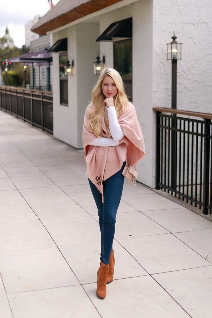 Poncho jacket and jeans. 1 140+ Lovely Women's Outfit Ideas for Winter - 12