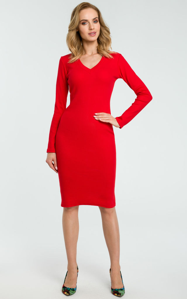 Red midi dress 120 Splendid Women's Outfits for Evening Weddings - 19