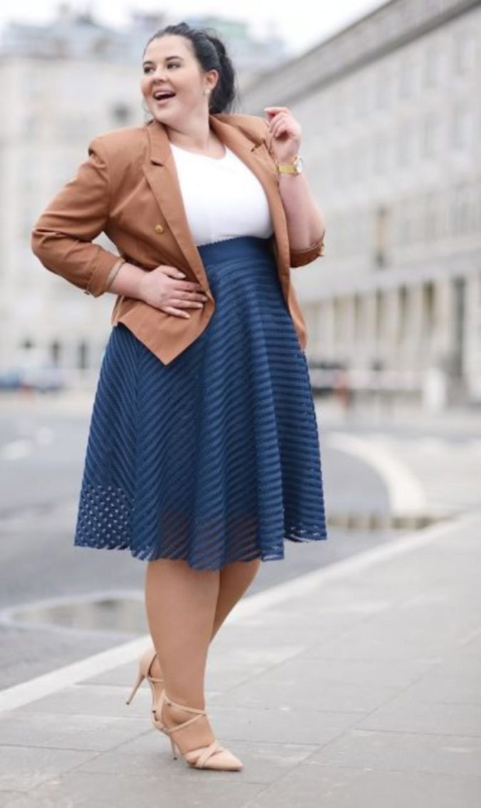 Skirt-blazer-and-camisole.-675x1133 115+ Elegant Work Outfit Ideas for Plus Size Ladies