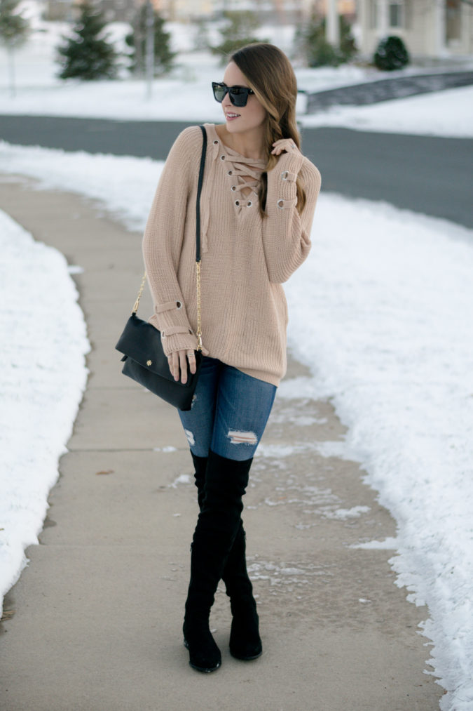 Sweater and boots. 1 140+ Lovely Women's Outfit Ideas for Winter - 3