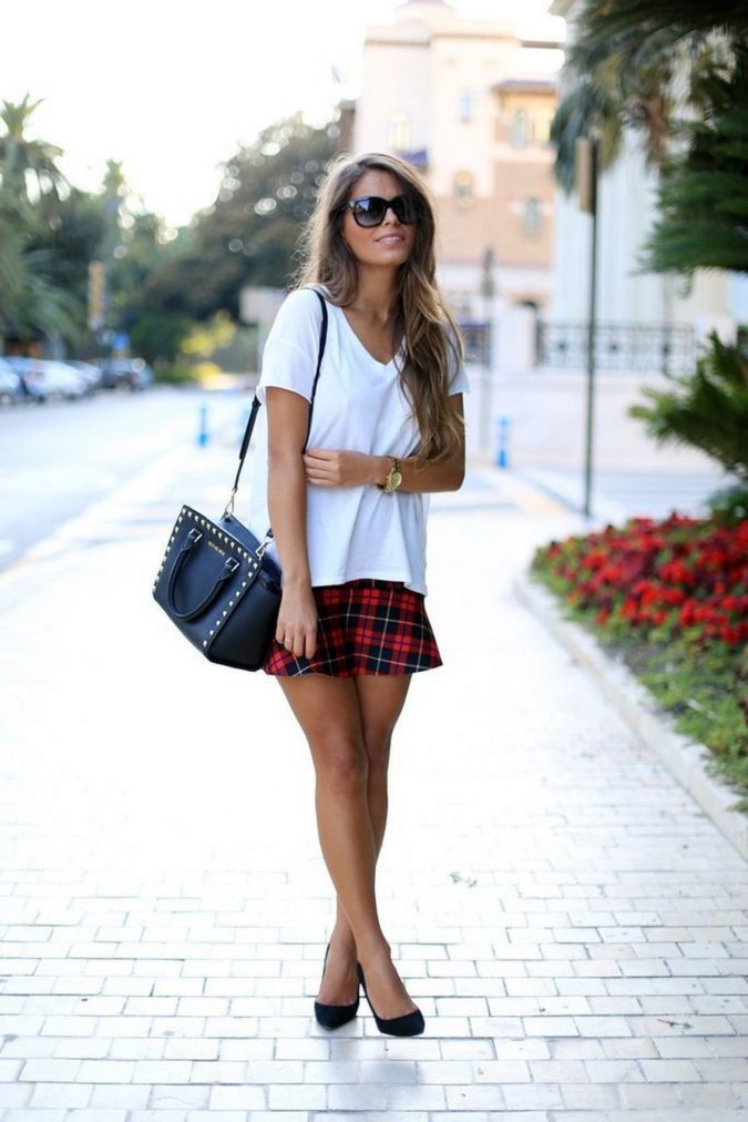 140 First-Date Outfit Ideas That Make You Special 40 T shirt and miniskirt. 140 First-Date Outfit Ideas That Make You Special - 40