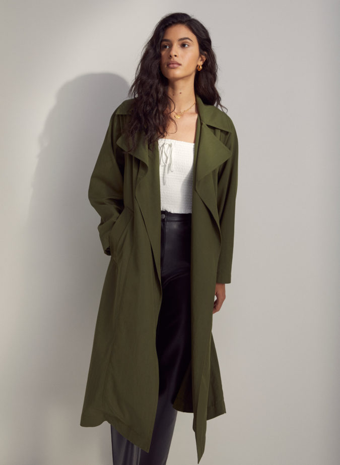 Trench coat. 2 140+ Lovely Women's Outfit Ideas for Winter - 29