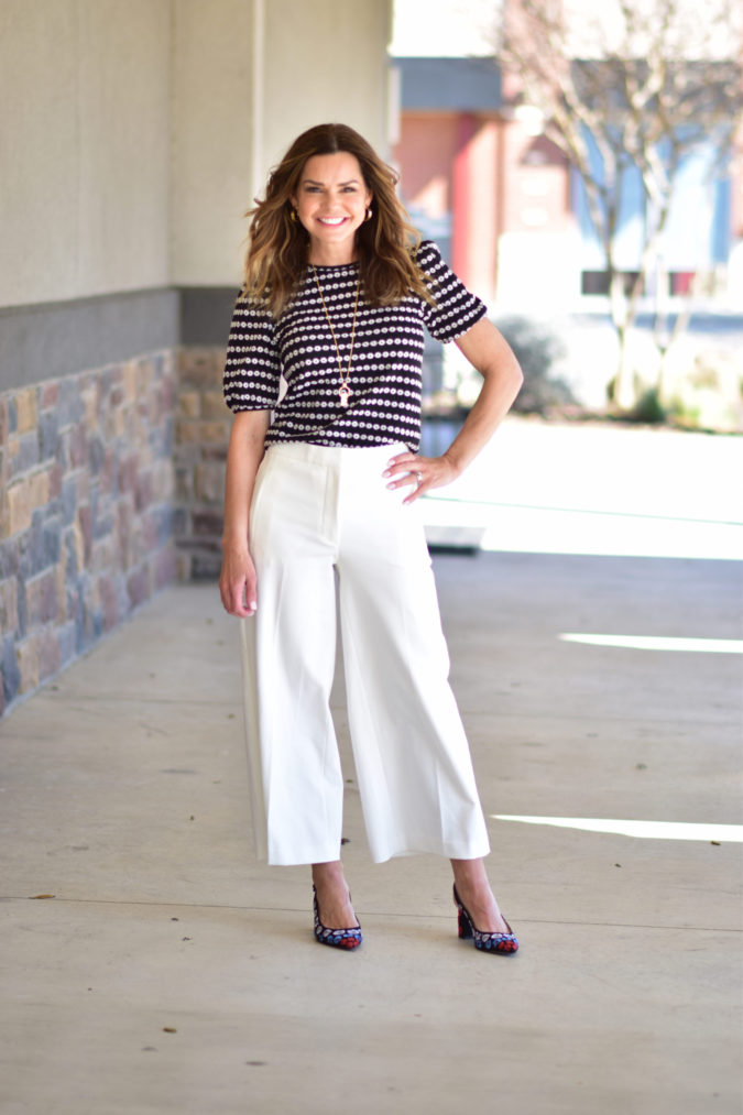 Wide leg pants 140 First-Date Outfit Ideas That Make You Special - 66