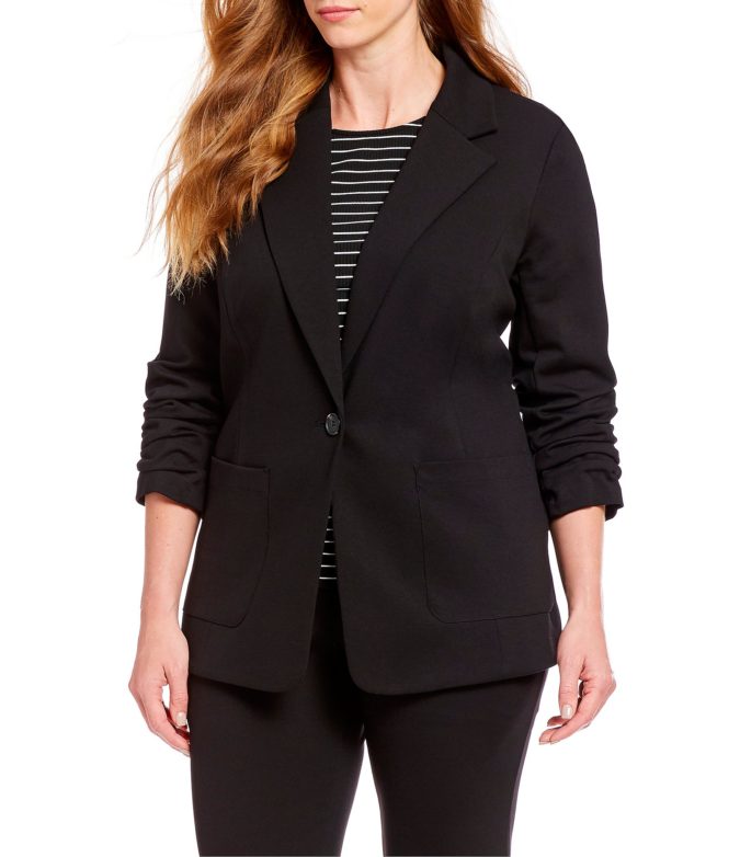 suit. 115+ Elegant Work Outfit Ideas for Plus Size Ladies - 2