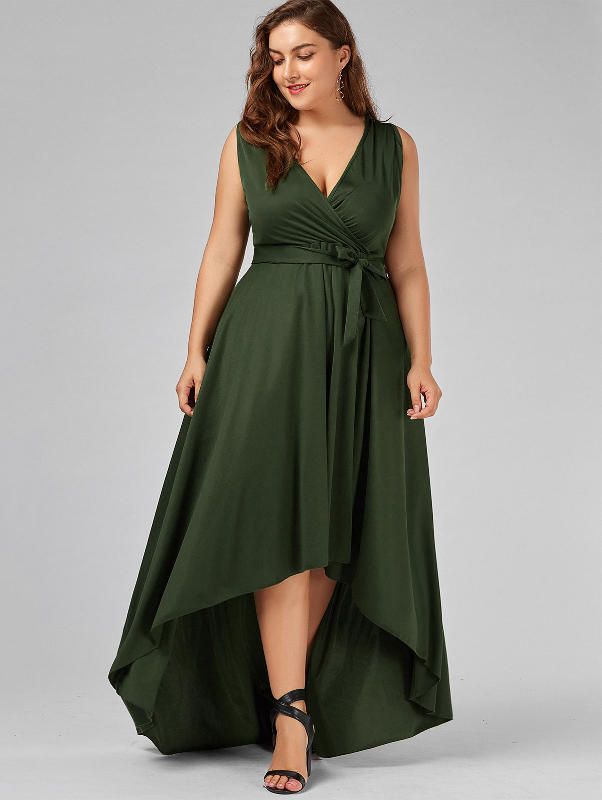 Evening-gown.-2 70+ Stylish Plus-Size Fashion Trends in 2021
