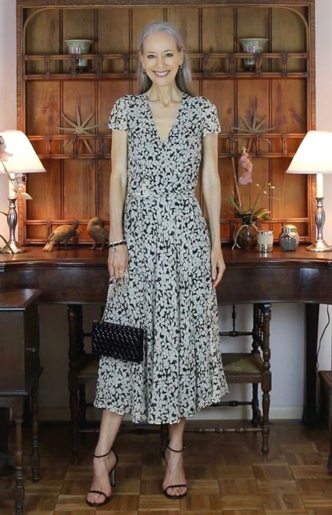 80+ Fabulous Outfits for Women Over 50
