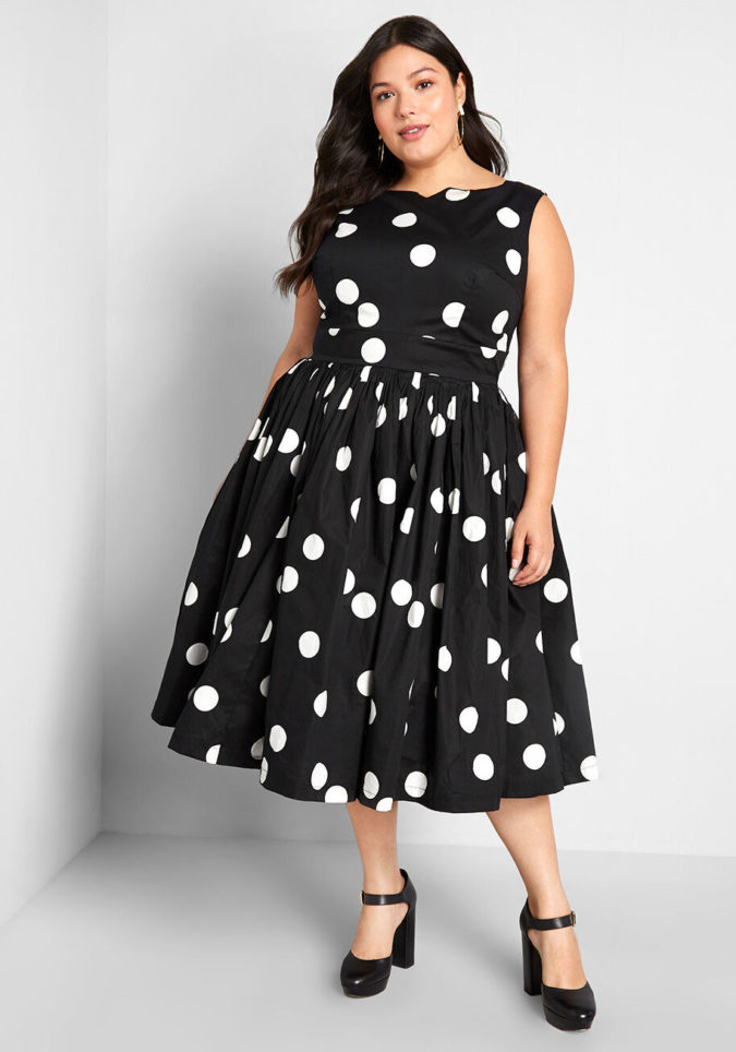 Polka dot dress. 70+ Stylish Plus-Size Fashion Trends - 14