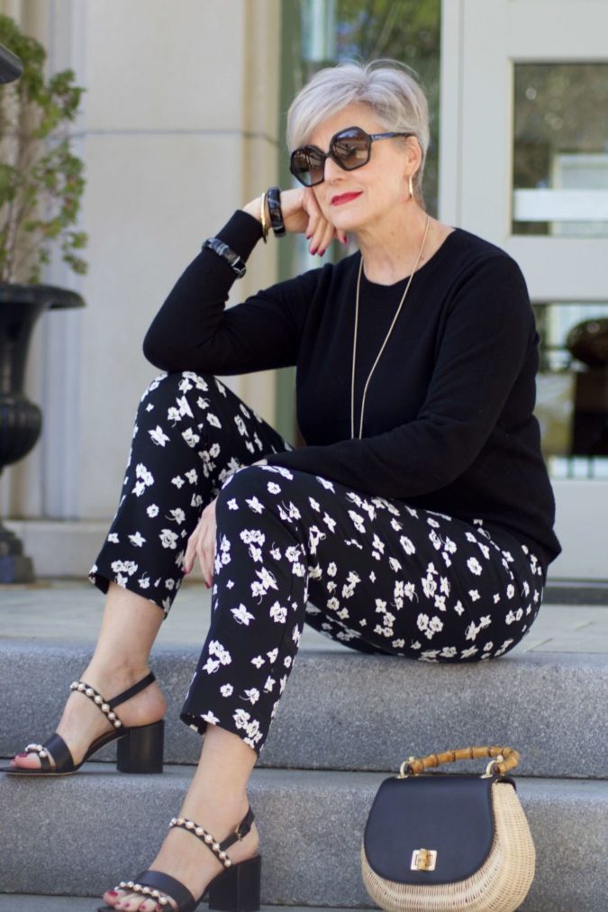 Printed pants . 80+ Fabulous Outfits for Women Over 50 - 68