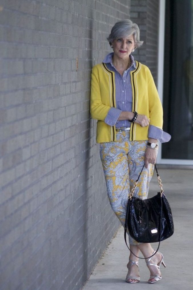 80+ Fabulous Outfits for Women Over 50 71 Printed pants.. 80+ Fabulous Outfits for Women Over 50 - 71