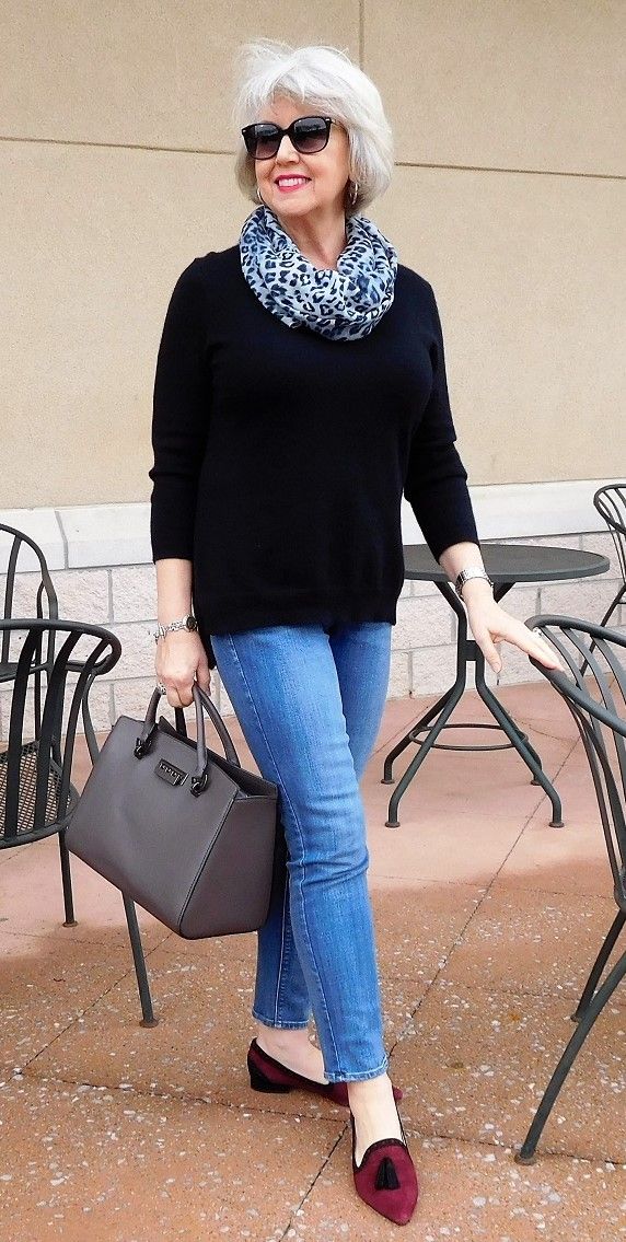 Sweater and pants 120+ Trendy Casual Clothes For 60 year Old Woman - 11 trendy casual clothes for 60 year old woman